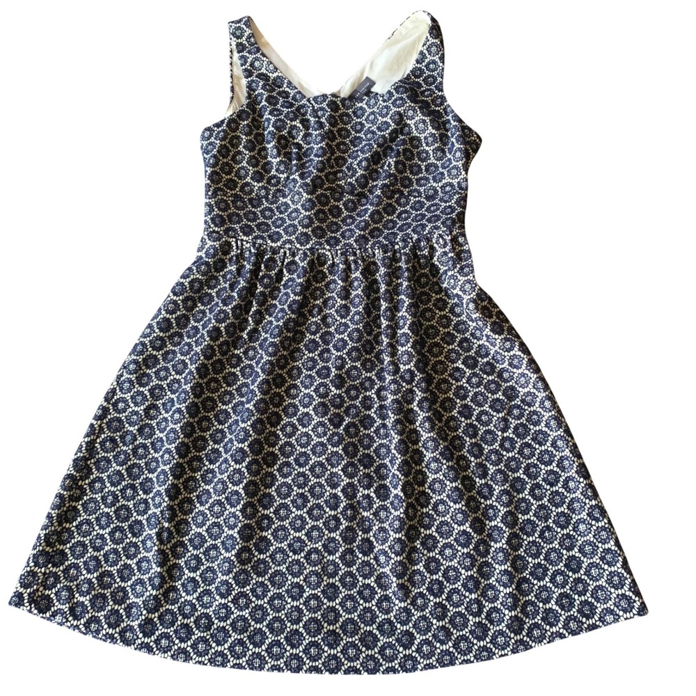 The Limited 0 Fit & Flare Dress Navy White Lacey Crochet V-Neck Mini Sleeveless